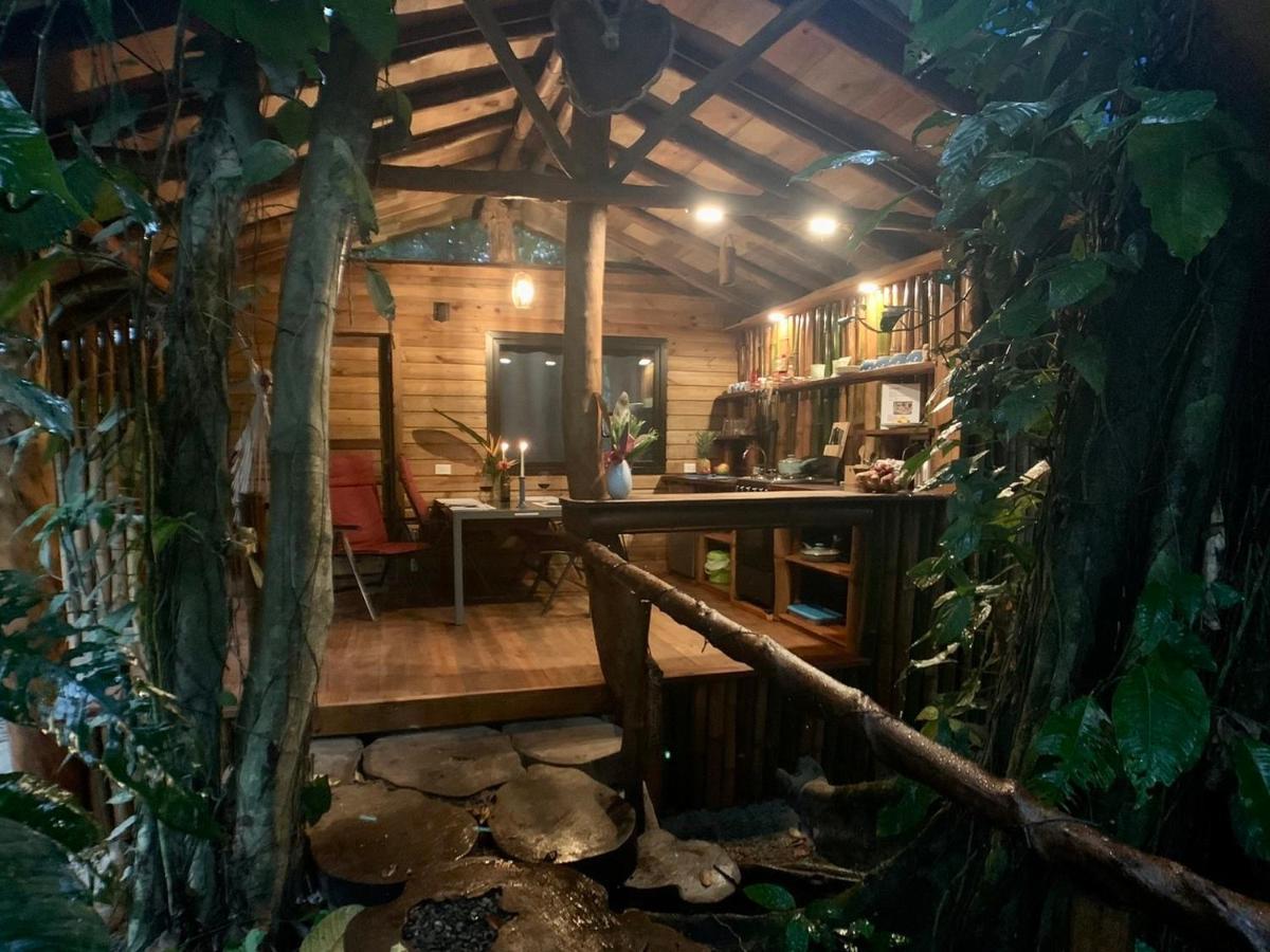 Jungle Bluff Beach Paradise - Jungle House Bocas del Toro Buitenkant foto